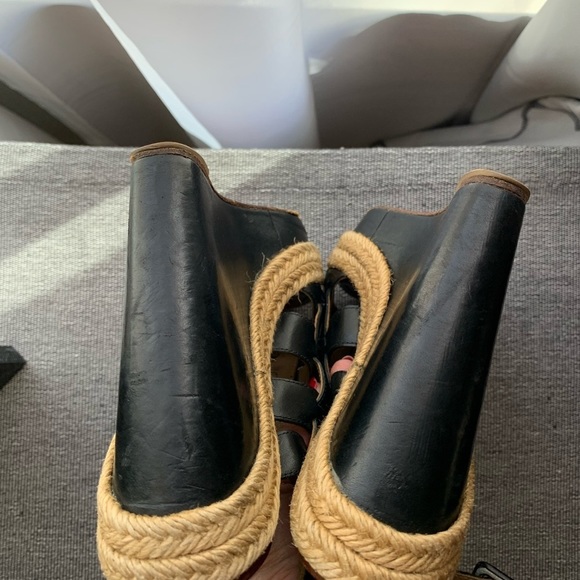 Christian Louboutin Black Barcelona Leather Wedge Sandal Size 39 - Picture 9 of 16